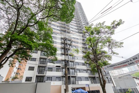 Fachada de apartamento para alugar com 1 quarto, 28m² em Campo Belo, São Paulo