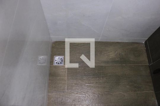 Banheiro da Suíte 2 de casa de condomínio à venda com 3 quartos, 166m² em Jardim Gopouva, Guarulhos