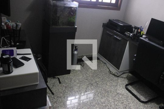 Escritório de casa de condomínio à venda com 3 quartos, 166m² em Jardim Gopouva, Guarulhos