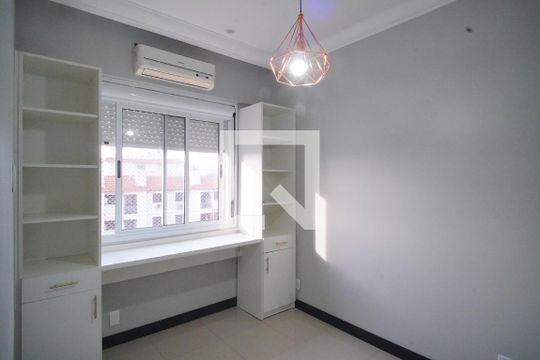 Suíte de apartamento à venda com 2 quartos, 61m² em Sarandi, Porto Alegre