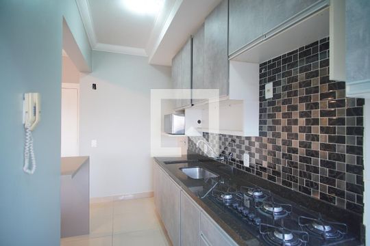 Cozinha de apartamento à venda com 2 quartos, 61m² em Sarandi, Porto Alegre