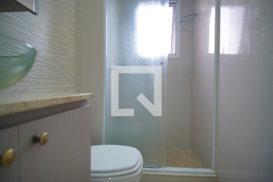 Banheiro da Suíte de apartamento à venda com 2 quartos, 61m² em Sarandi, Porto Alegre