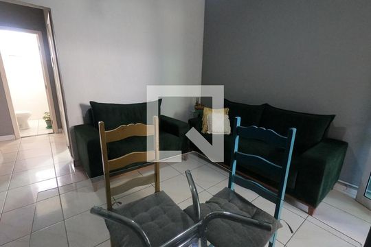 Sala de casa à venda com 2 quartos, 90m² em Centro, Betim