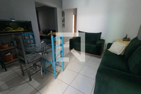 Sala de casa à venda com 2 quartos, 90m² em Centro, Betim