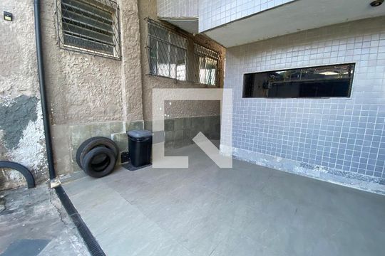 Quintal - Entrada de casa à venda com 4 quartos, 350m² em Freguesia (jacarepaguá), Rio de Janeiro