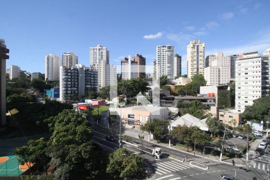 Vista sala de apartamento à venda com 3 quartos, 80m² em Jardim Londrina, São Paulo