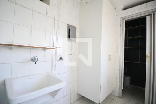 Área de Serviço de apartamento à venda com 3 quartos, 80m² em Jardim Londrina, São Paulo