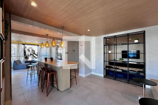 Área comum de kitnet/studio para alugar com 1 quarto, 27m² em Jardim das Acacias, São Paulo