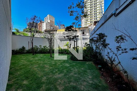 Área comum de kitnet/studio para alugar com 1 quarto, 27m² em Jardim das Acacias, São Paulo