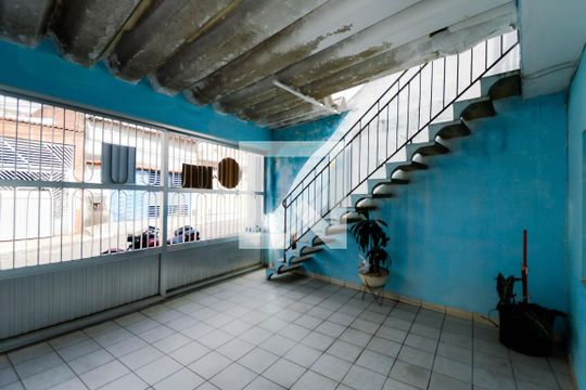 Garagem de casa à venda com 2 quartos, 216m² em Jardim Santa Emilia, Guarulhos