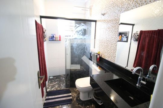 Banheiro da Suíte 1 de casa à venda com 3 quartos, 400m² em Novo Osasco, Osasco