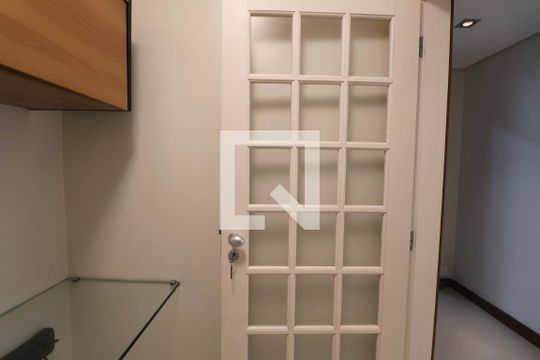 Quarto de apartamento para alugar com 4 quartos, 196m² em Barra Funda, Guarujá