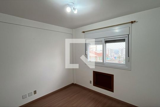 Quarto 2 de apartamento à venda com 4 quartos, 110m² em Centro, Canoas