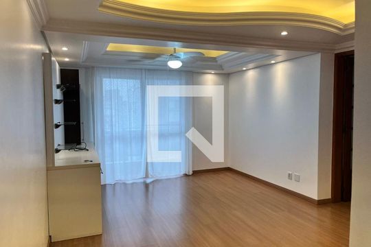 Sala de apartamento à venda com 4 quartos, 110m² em Centro, Canoas