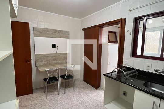 Cozinha de apartamento à venda com 4 quartos, 110m² em Centro, Canoas