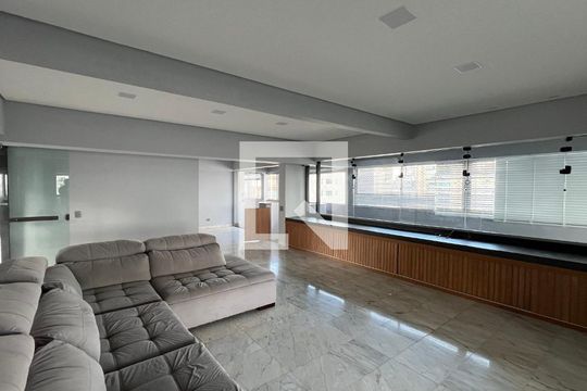 Sala de TV de apartamento à venda com 4 quartos, 337m² em Paraíso, São Paulo