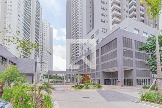 Fachada de apartamento à venda com 2 quartos, 67m² em Centro, Osasco