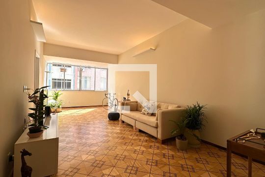 Apartamento à venda com 3 quartos, 152m² em Copacabana, Rio de Janeiro