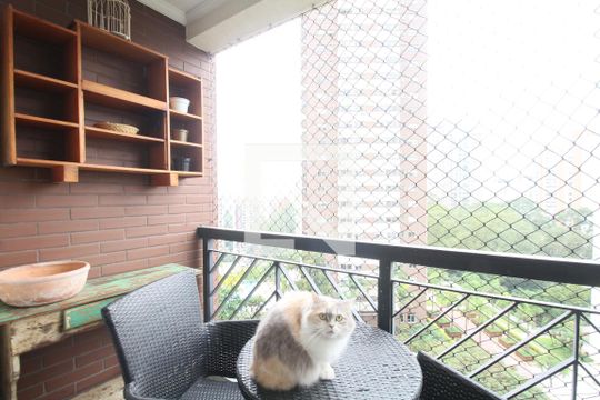 Varanda Sala de apartamento à venda com 3 quartos, 70m² em Vila Andrade, São Paulo