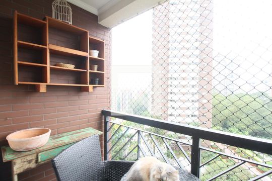 Varanda Sala de apartamento à venda com 3 quartos, 70m² em Vila Andrade, São Paulo