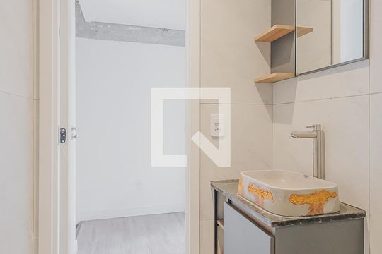 Banheiro 1 de apartamento à venda com 2 quartos, 58m² em Cerqueira César, São Paulo