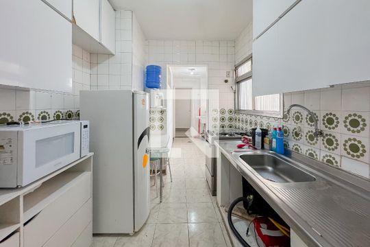 Cozinha de apartamento para alugar com 2 quartos, 68m² em Vila Mariana, São Paulo