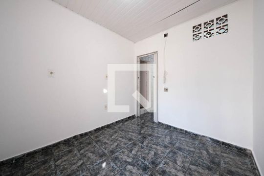 Quarto de casa para alugar com 1 quarto, 30m² em Vila Robertina, São Paulo