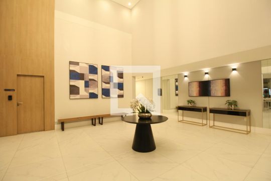 Hall de entrada de kitnet/studio à venda com 1 quarto, 35m² em Jardim Mirante, São Paulo