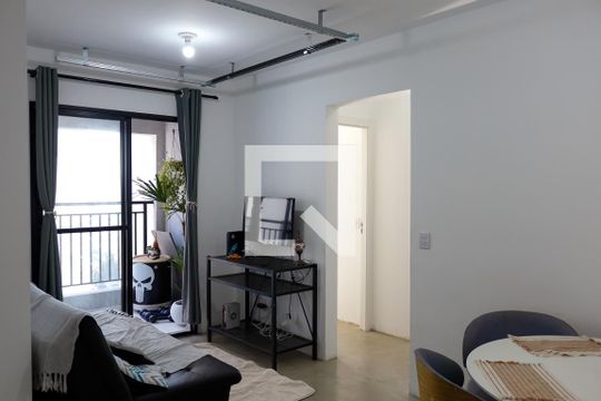 Apartamento para alugar com 2 quartos, 55m² em São Pedro, Osasco