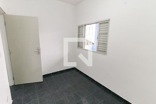 Quarto 2 de casa para alugar com 2 quartos, 70m² em Jardim Helena, Taboão da Serra