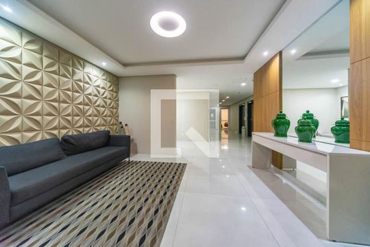 Hall social de apartamento à venda com 3 quartos, 91m² em Vila Assunção, Santo André