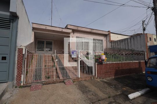 Fachada / Plaquinha de casa à venda com 3 quartos, 250m² em Jardim Guanca, São Paulo