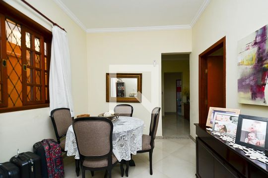 Sala de casa à venda com 3 quartos, 550m² em Colégio Batista, Belo Horizonte