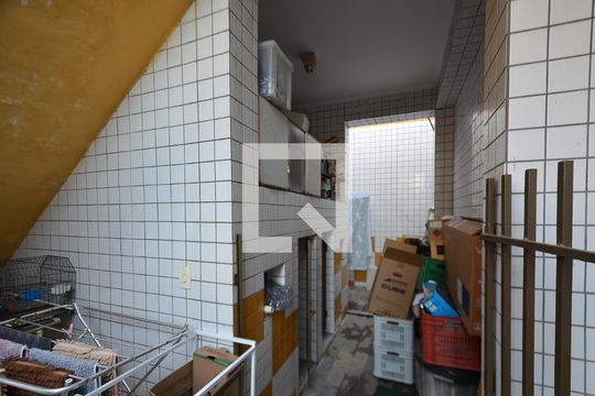 Área Externa de casa à venda com 3 quartos, 550m² em Colégio Batista, Belo Horizonte