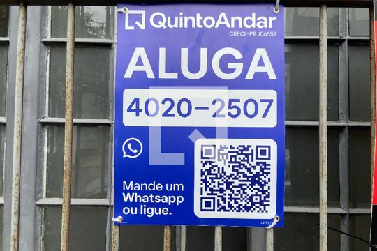 Fachada plaquinha de casa à venda com 3 quartos, 97m² em Brás, São Paulo