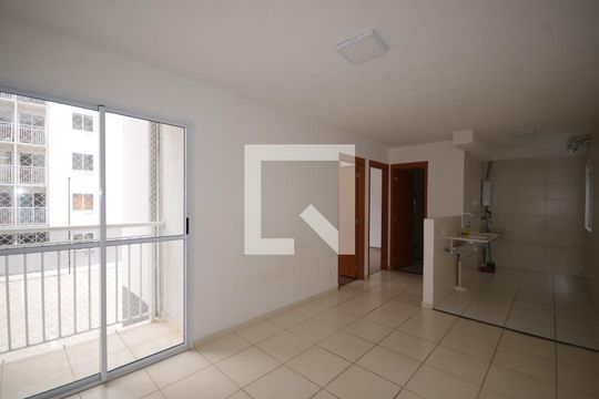 Sala de apartamento para alugar com 2 quartos, 45m² em Guaratiba, Rio de Janeiro