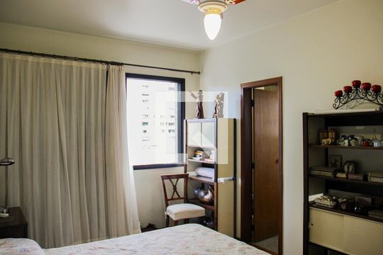 Quarto de apartamento à venda com 4 quartos, 271m² em Savassi, Belo Horizonte