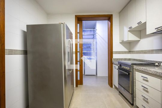 Cozinha de apartamento à venda com 3 quartos, 105m² em Tijuca, Rio de Janeiro