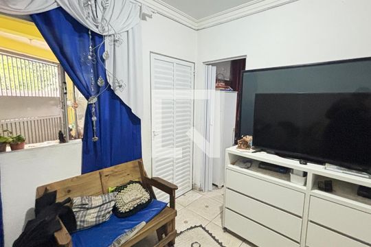 Sala de casa à venda com 1 quarto, 189m² em Vila Curuçá, Santo André
