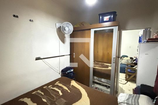 Quarto de casa à venda com 1 quarto, 189m² em Vila Curuçá, Santo André