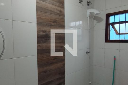 Banheiro de casa para alugar com 1 quarto, 80m² em Vila Nova, Novo Hamburgo