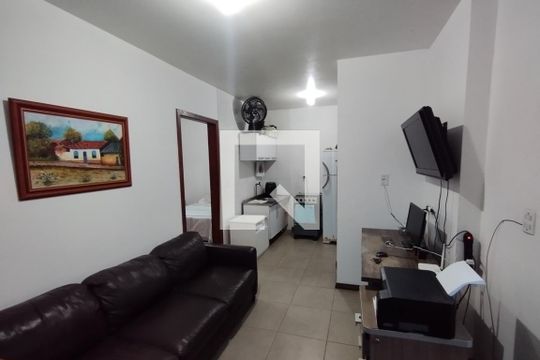 Sala de casa para alugar com 1 quarto, 80m² em Vila Nova, Novo Hamburgo