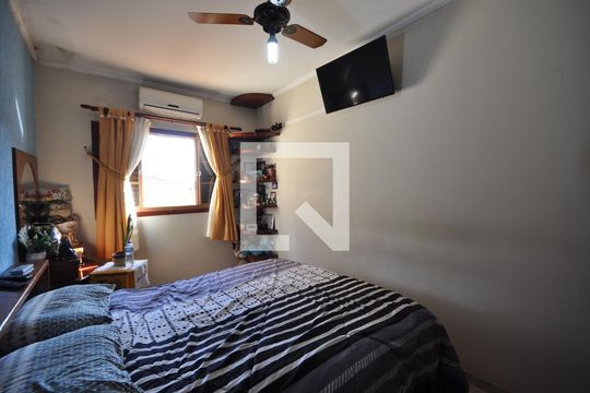 Quarto 1 de casa à venda com 3 quartos, 325m² em Vila Santa Terezinha (zona Norte), São Paulo