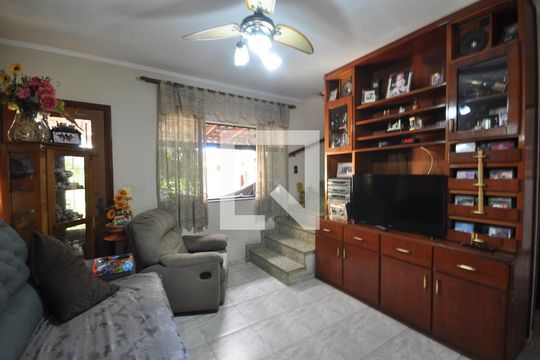 Casa à venda com 3 quartos, 325m² em Vila Santa Terezinha (zona Norte), São Paulo
