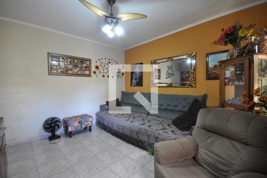 Sala de casa à venda com 3 quartos, 325m² em Vila Santa Terezinha (zona Norte), São Paulo