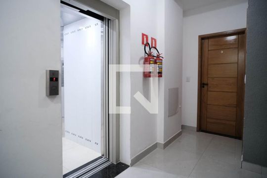 Hall de apartamento à venda com 2 quartos, 40m² em Artur Alvim, São Paulo