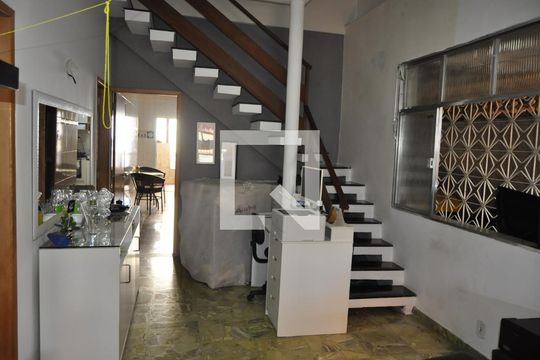 Sala de apartamento à venda com 3 quartos, 250m² em Sampaio, Rio de Janeiro