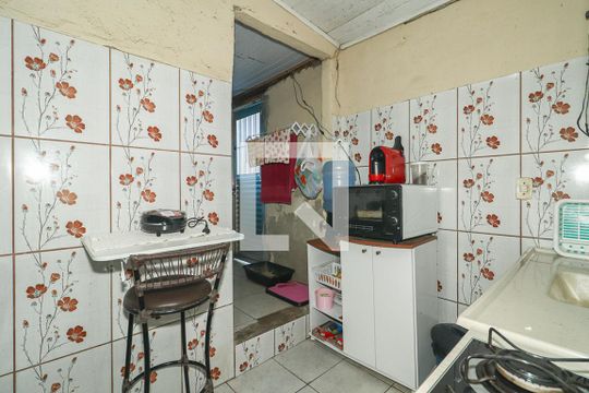 Cozinha de casa à venda com 4 quartos, 65m² em Rubem Berta, Porto Alegre
