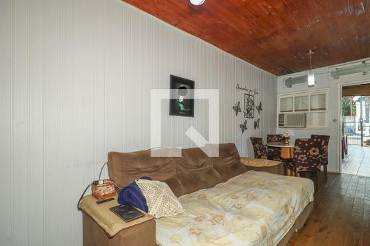 Sala de casa à venda com 4 quartos, 65m² em Rubem Berta, Porto Alegre
