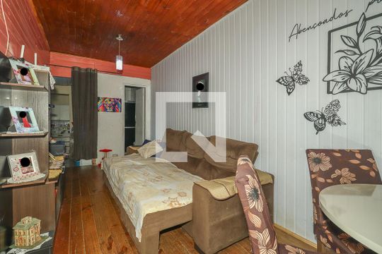 Casa à venda com 4 quartos, 65m² em Rubem Berta, Porto Alegre